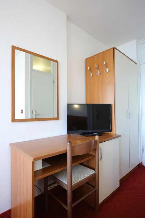 Hotel Luka Luka  Εξωτερικό φωτογραφία